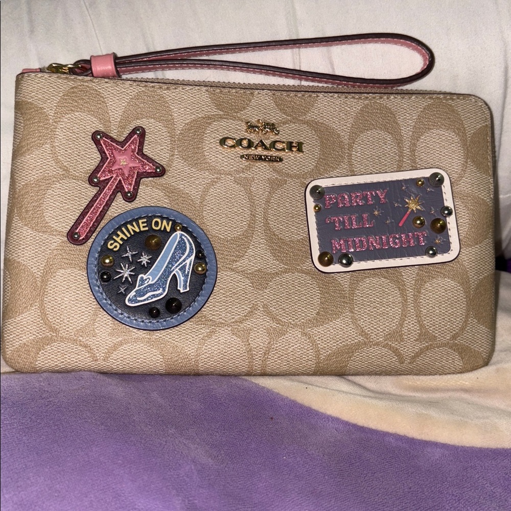Coach x Disney Cinderella wristlet VEUC
